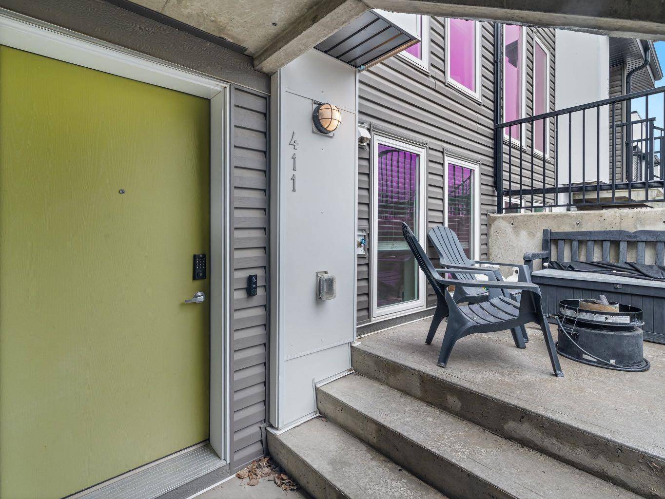 Calgary, AB T3M3H1,338 Seton CIR SE #411