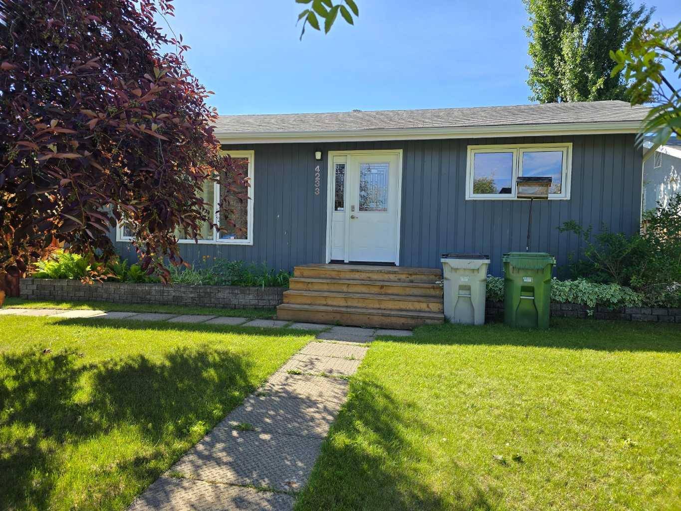 4233 7 AVE, Edson, AB T7E 1A6