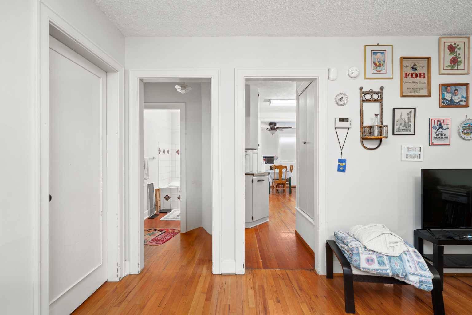 Calgary, AB T2N 1P6,715 4A ST NW