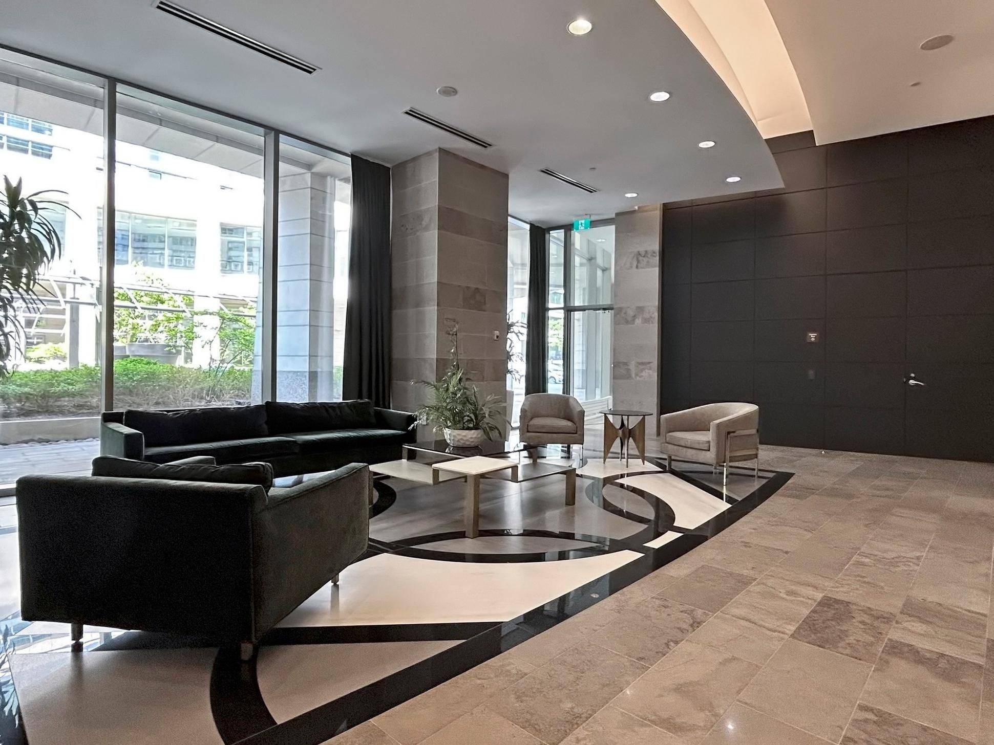Toronto C10, ON M4S 3H7,2181 Yonge ST #2605