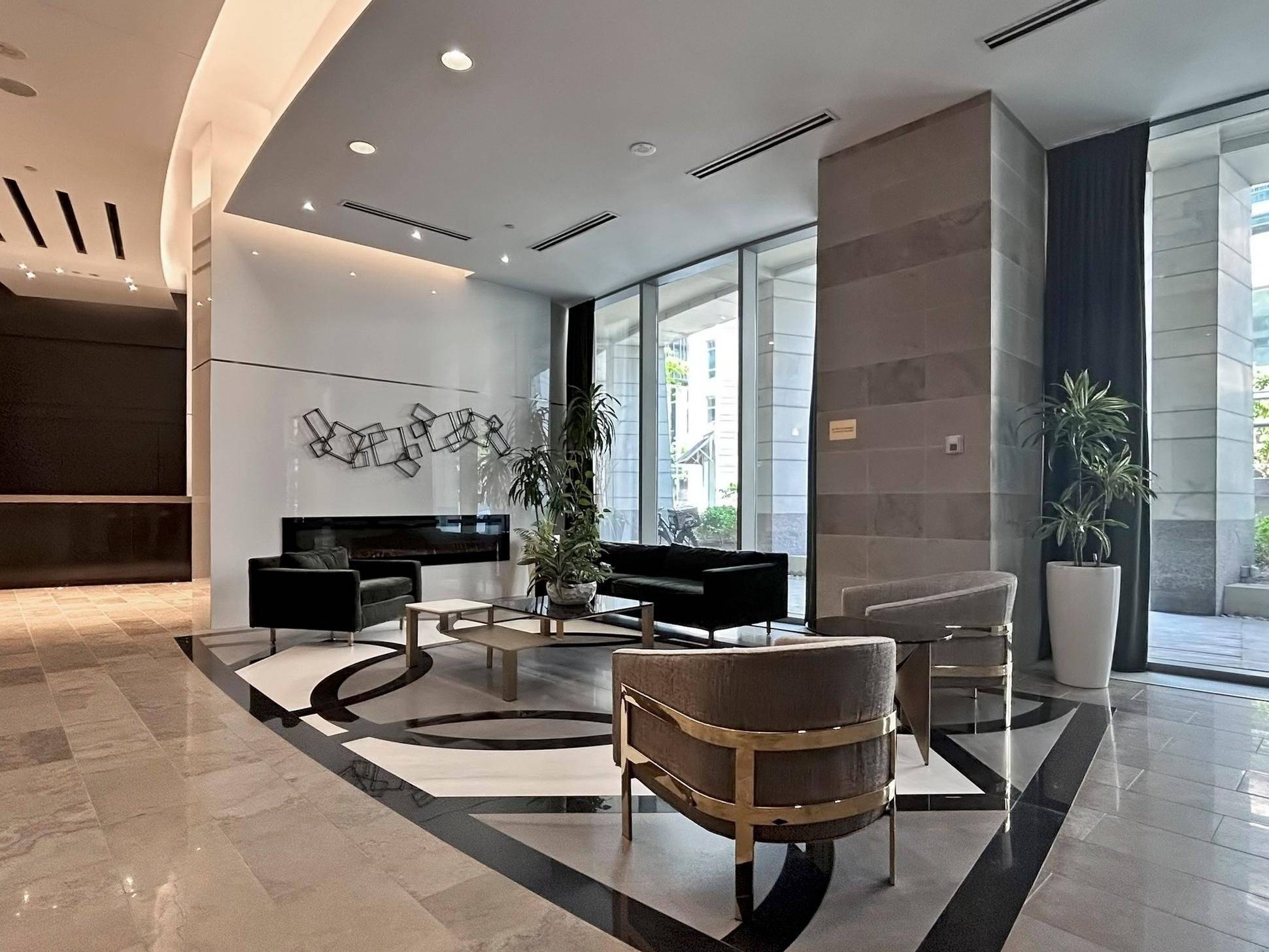 Toronto C10, ON M4S 3H7,2181 Yonge ST #2605