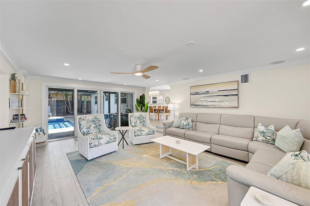 Lauderdale By The Sea, FL 33308,245 Algiers Ave