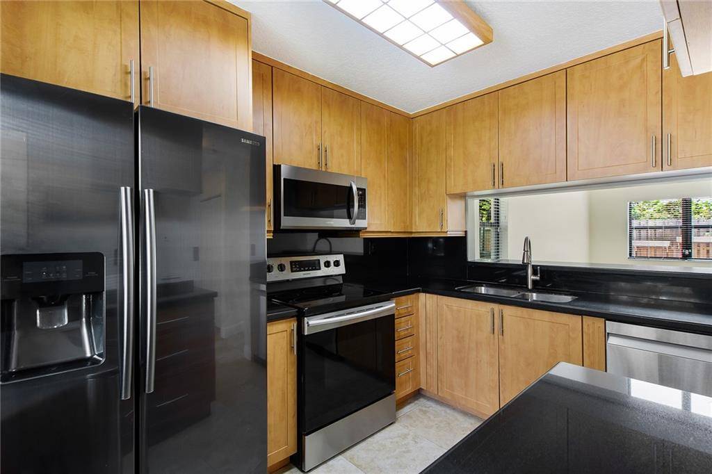Fort Lauderdale, FL 33311,200 City View Drive
