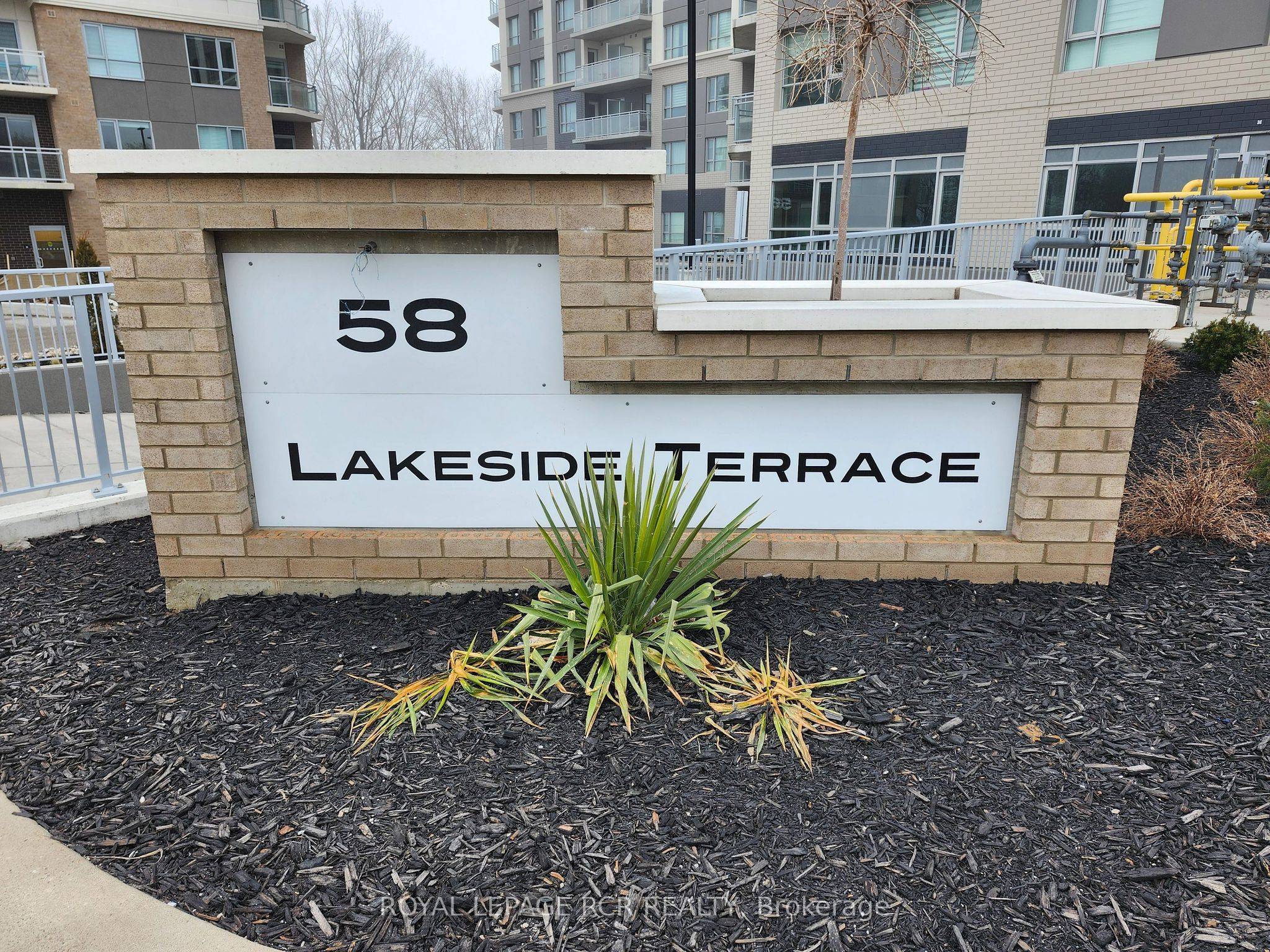 58 Lakeside TER #601, Barrie, ON L4M 0L5