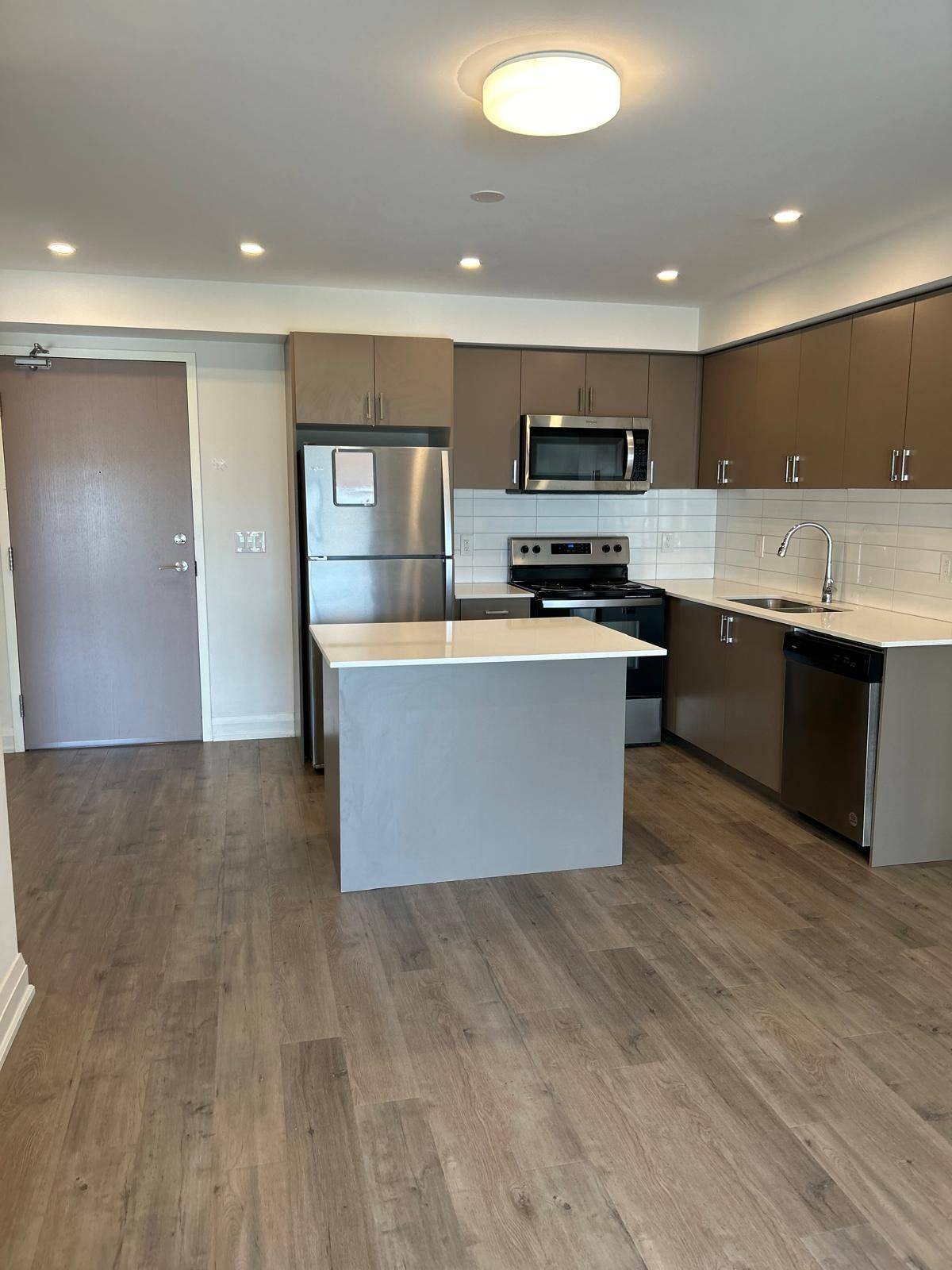Barrie, ON L4M 0L5,58 Lakeside TER #601