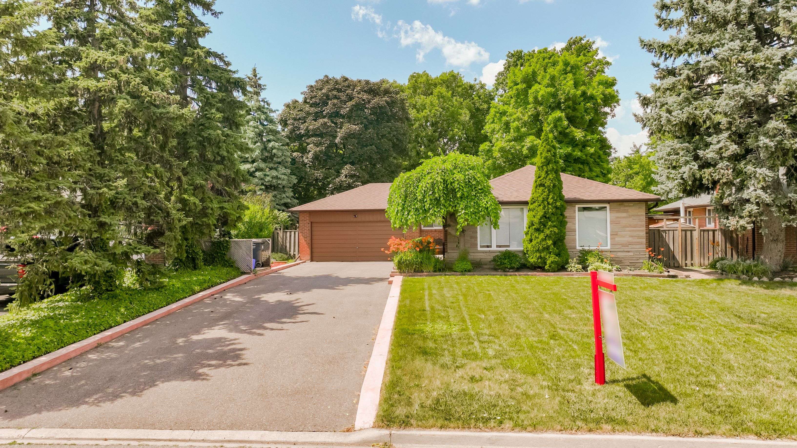 Brampton, ON L6T 3G5,29 Devonshire DR