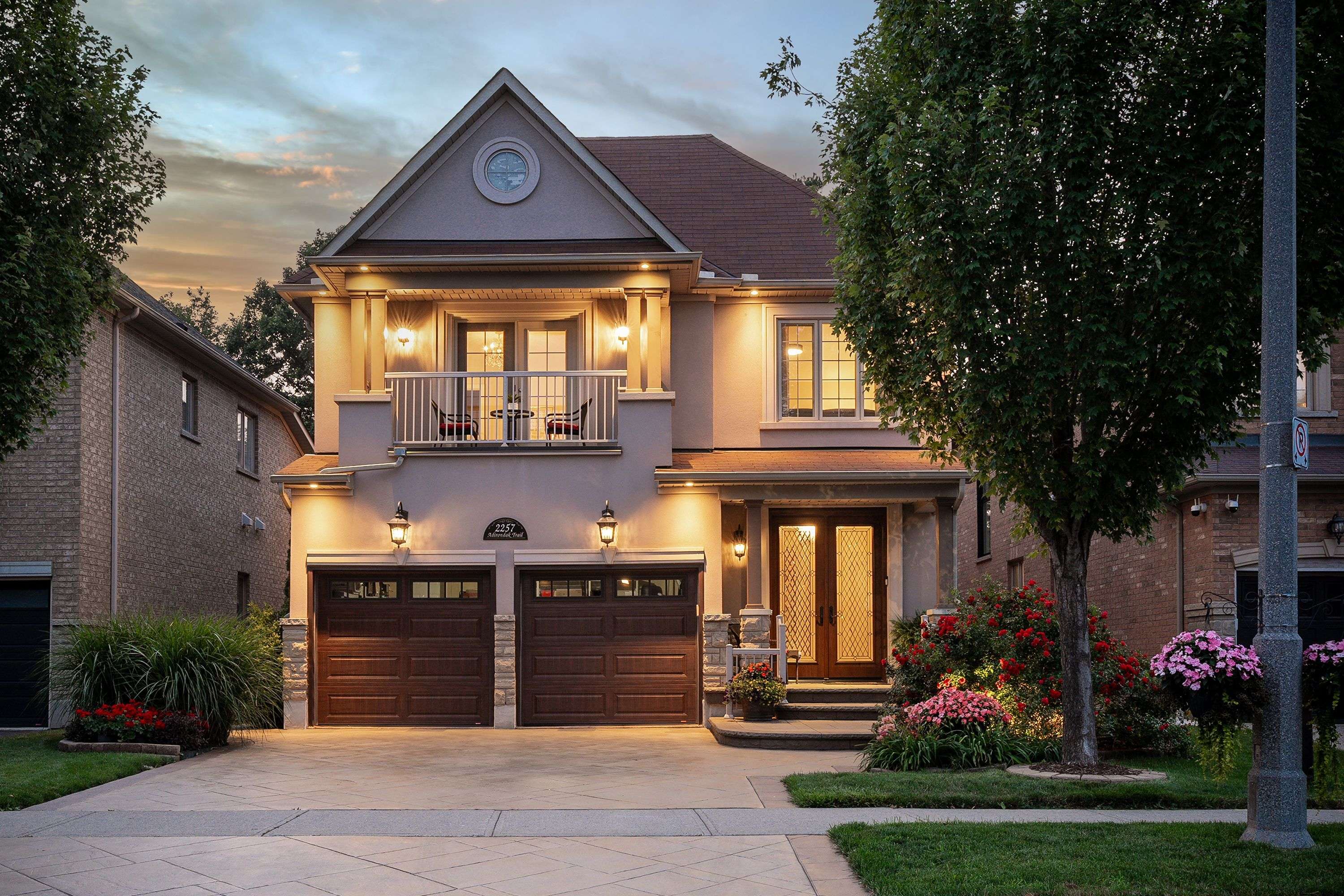 2257 Adirondak TRL, Oakville, ON L6M 4W4
