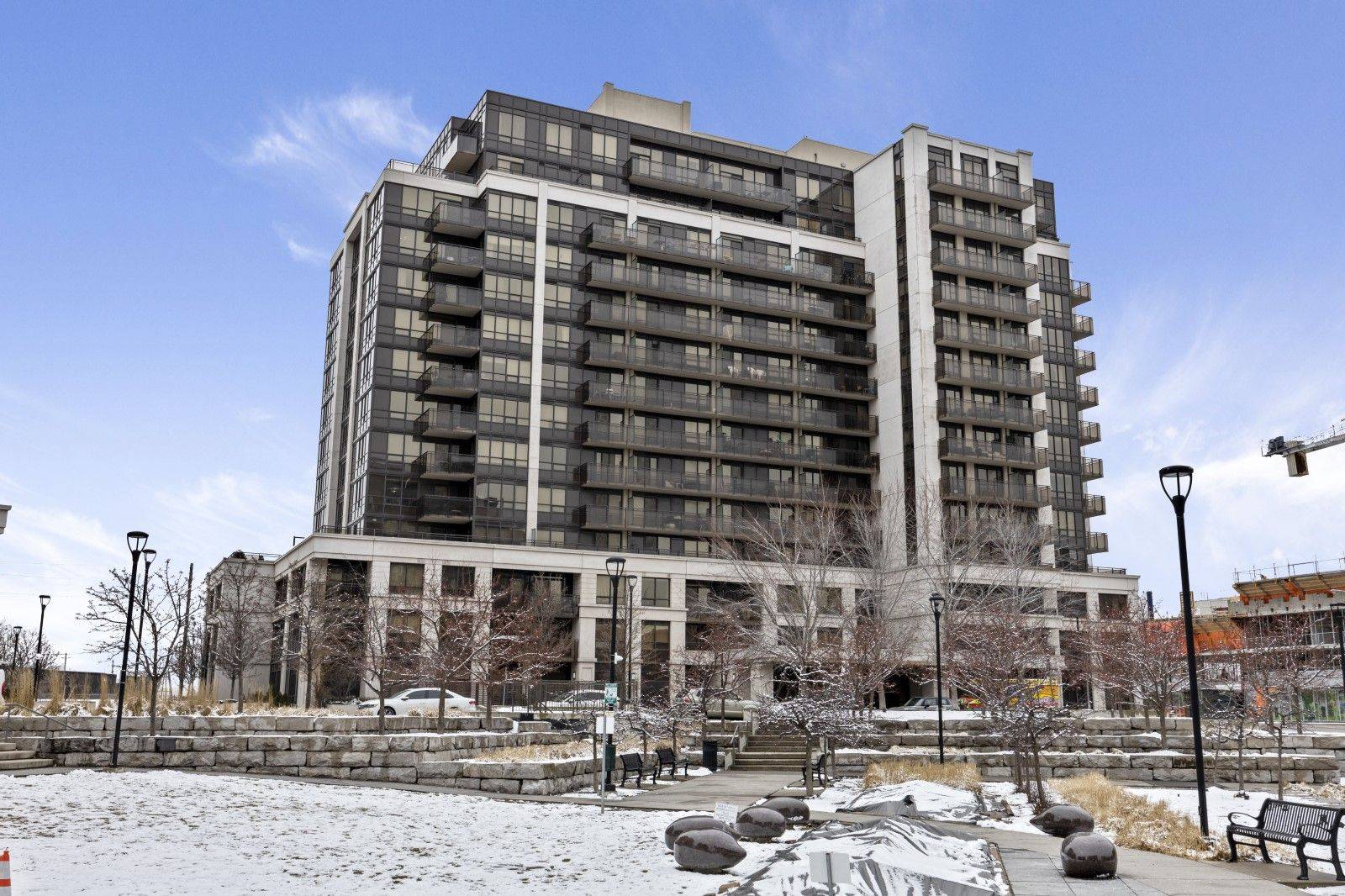 55 De Boers DR #812, Toronto W05, ON M3J 0G5