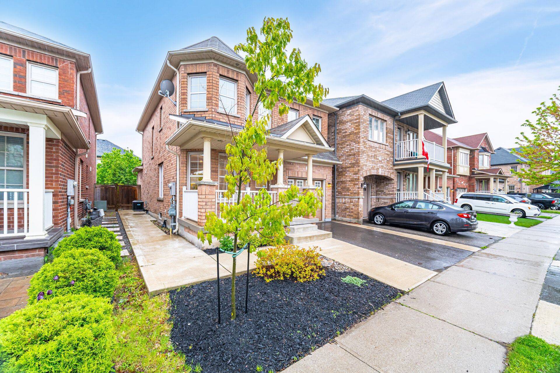 Milton, ON L9T 7A7,238 Giddings CRES