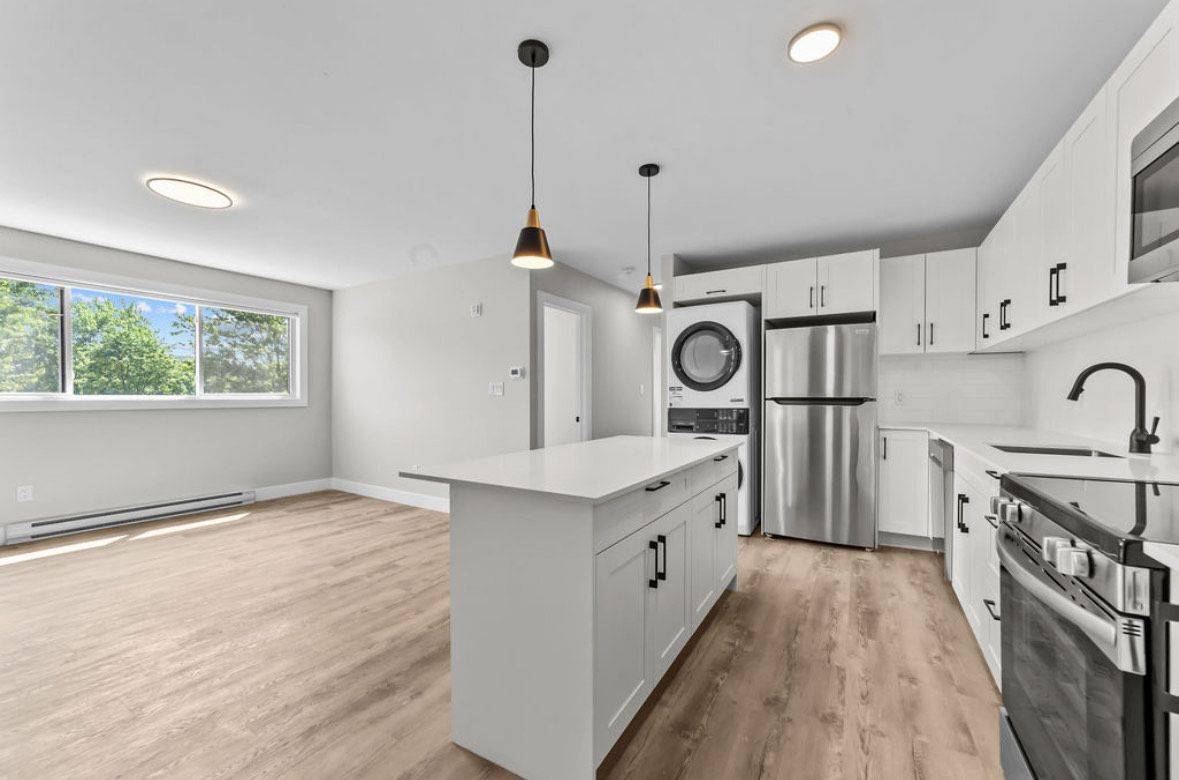 London South, ON N5Z 3A8,400 SCENIC DR #Unit 14