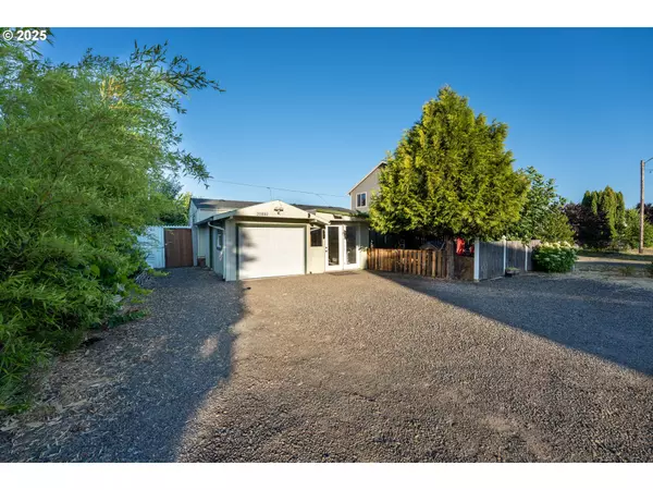 20882 FILBERT ST, Aurora, OR 97002