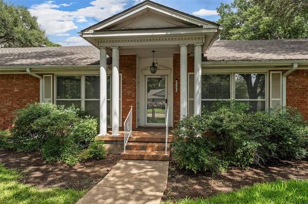 5100 Lake Arrowhead Drive, Waco, TX 76710