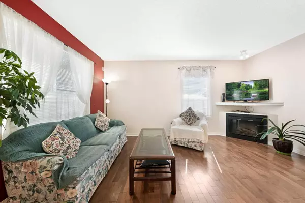 Calgary, AB T3A 6L3,95 Hidden Creek Rise Northwest