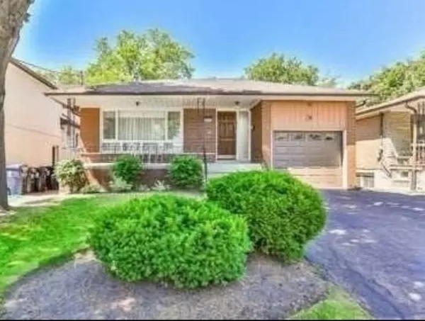 124 Barse ST, Toronto C04, ON M5M 4L4