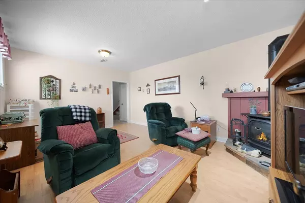 Mississauga, ON L5J 2B2,2374 Truscott DR