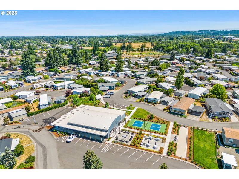 2232 42ND AVE, Salem, OR 97317