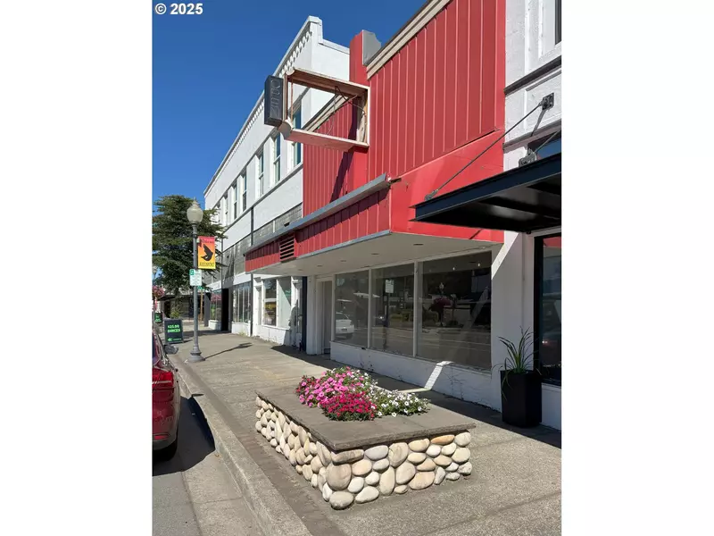 353 FIR AVE, Reedsport, OR 97467