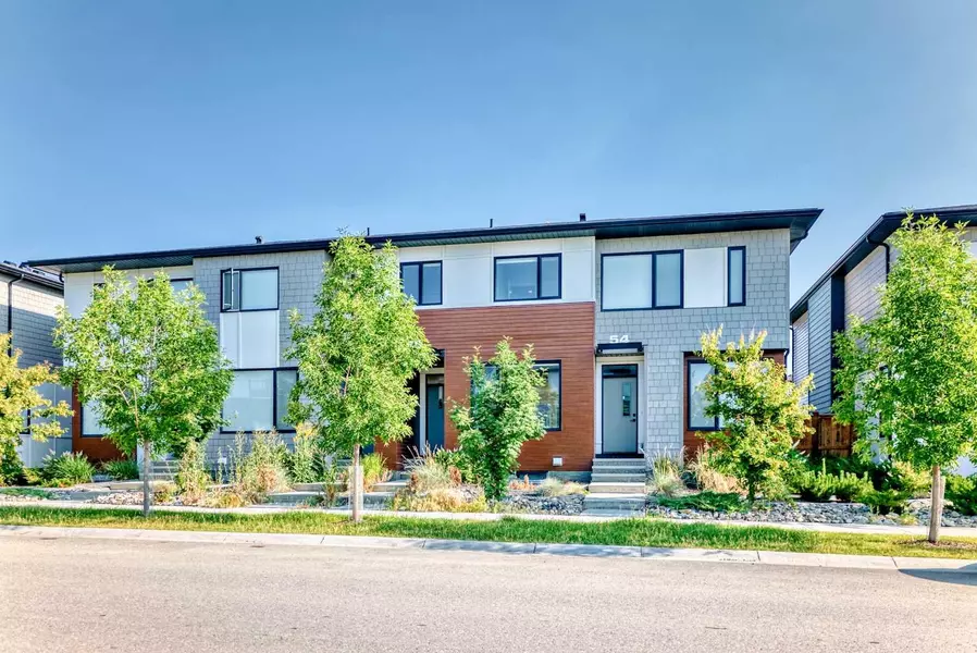 58 Homestead BLVD NE, Calgary, AB T3J 2H1