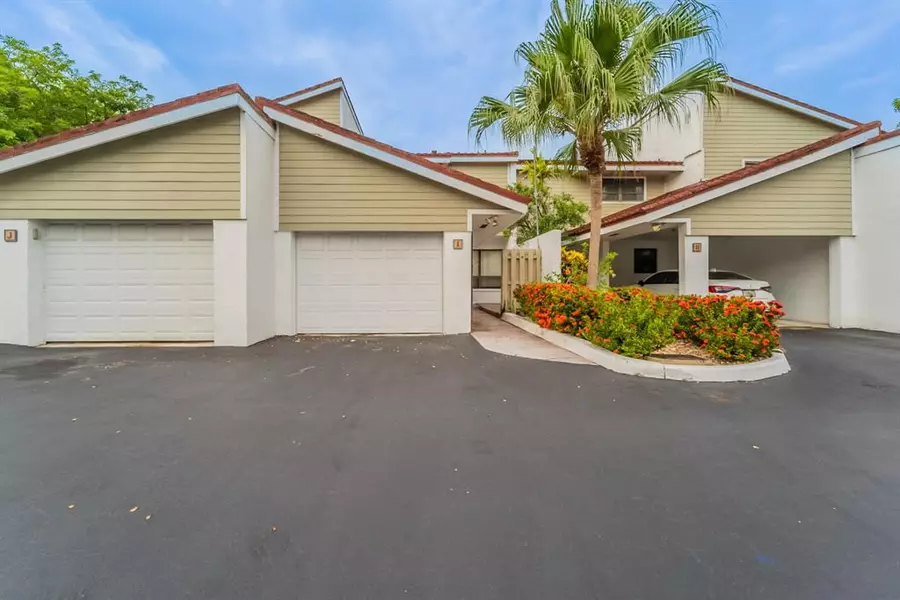 2700 N 34th Ave #1, Hollywood, FL 33021