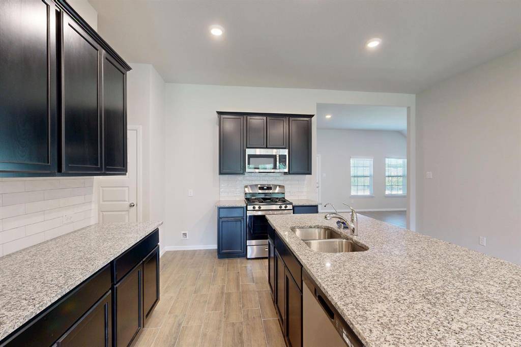 Denton, TX 76208,3324 Goshawk Drive