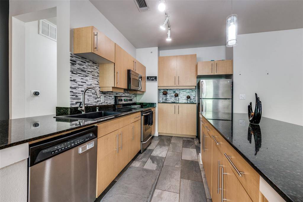 Dallas, TX 75219,4414 Cedar Springs Road #209