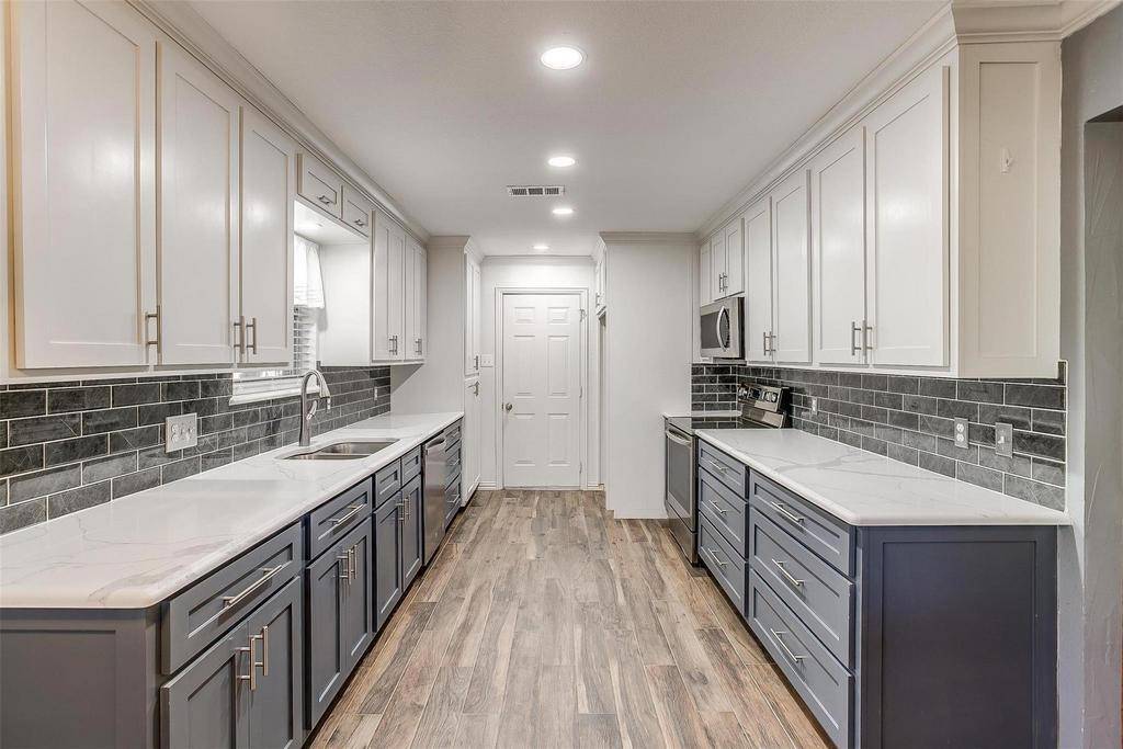 Haltom City, TX 76137,4428 Aspen Way