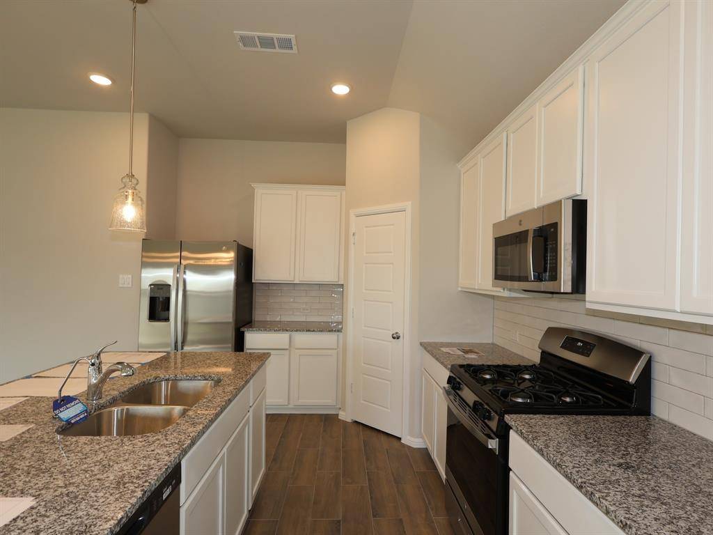 Grand Prairie, TX 76084,7577 Wild Mint Trail