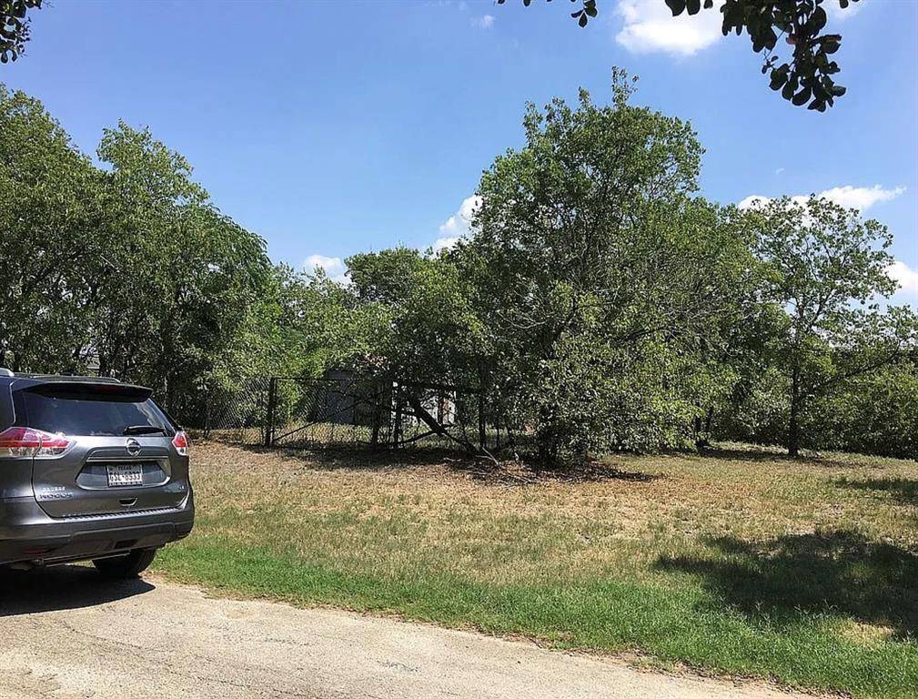 412 Diamond Avenue, Fort Worth, TX 76102