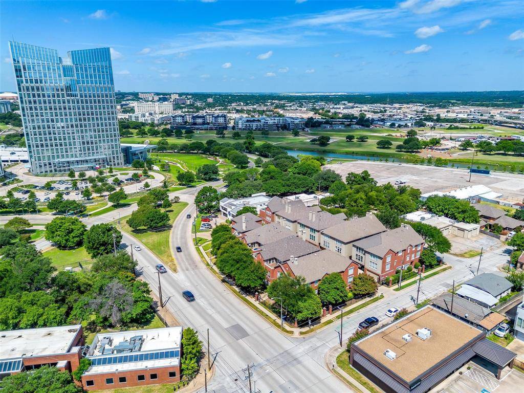 1008 W Belknap Street, Fort Worth, TX 76102