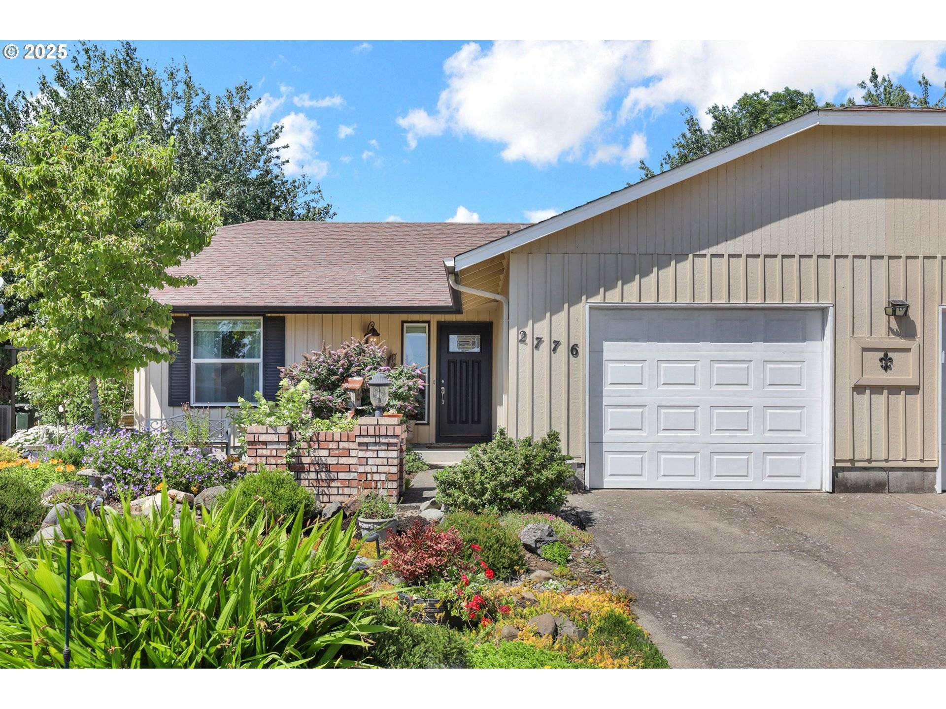 Eugene, OR 97408,2776 DAYNA LN