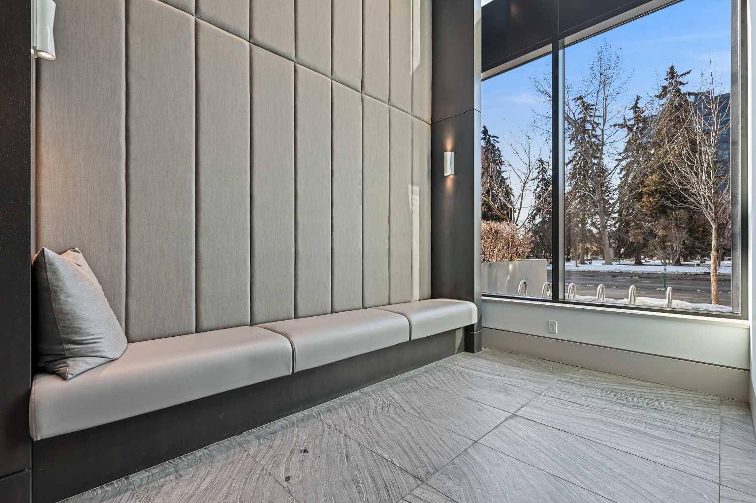 Calgary, AB T2R 1B5,310 12 AVE Southwest #2903