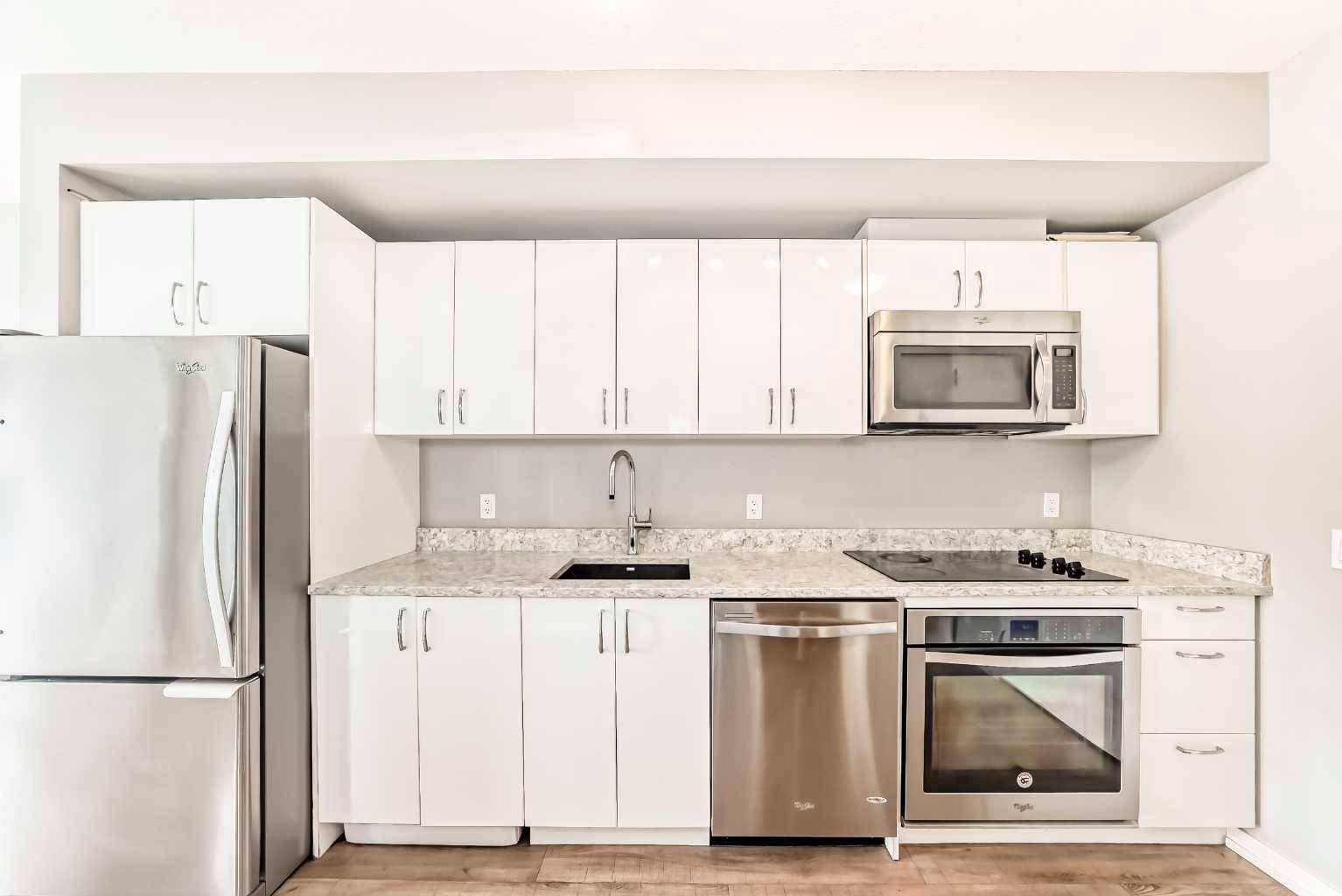 Calgary, AB T2G 1T2,450 8 AVE SE #1101
