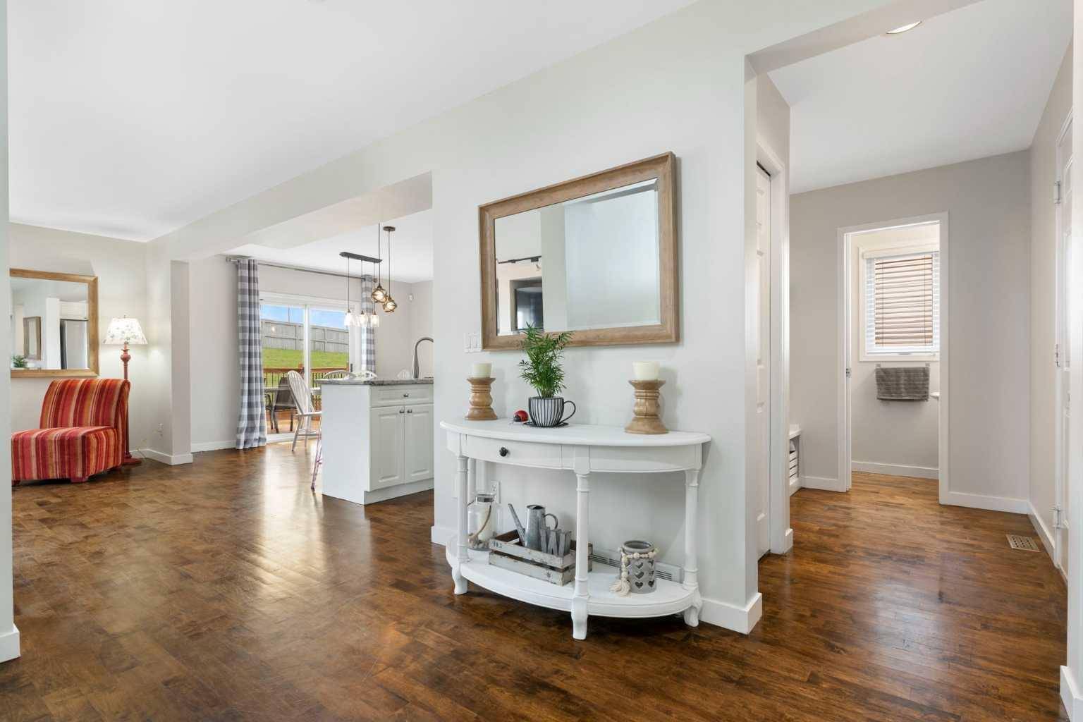 Calgary, AB T3L 2B1,250 Scotia PT Northwest
