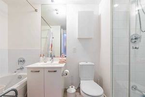 Toronto C01, ON M5S 1Z6,832 Bay ST #204