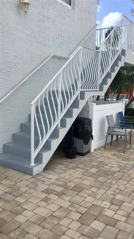 Pompano Beach, FL 33062,1705 N Riverside Dr #8