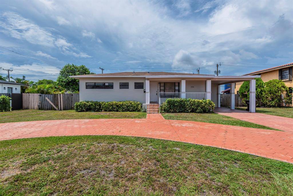 170 W 50th St, Hialeah, FL 33012