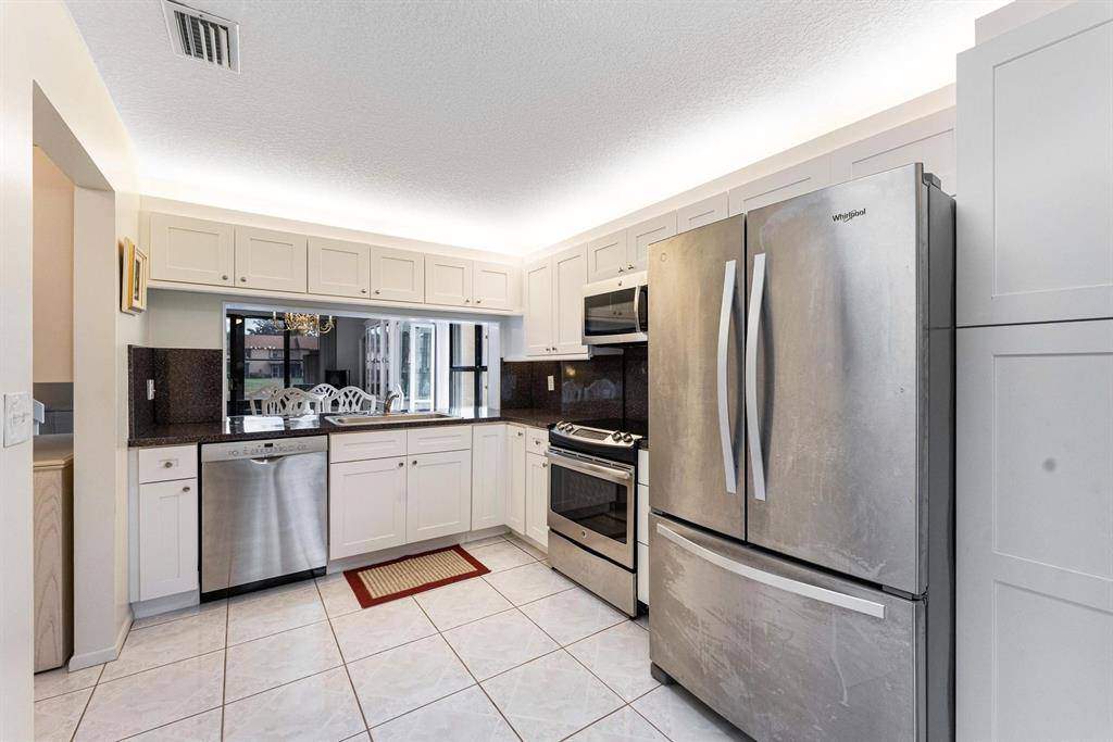 Coconut Creek, FL 33063,3960 F Cocoplum Cir #3658