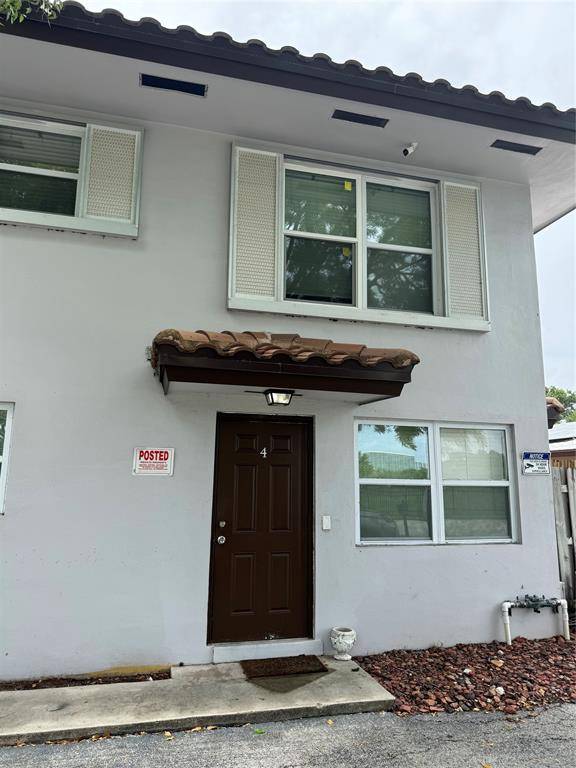 315 SE 23rd Ave #4, Pompano Beach, FL 33062