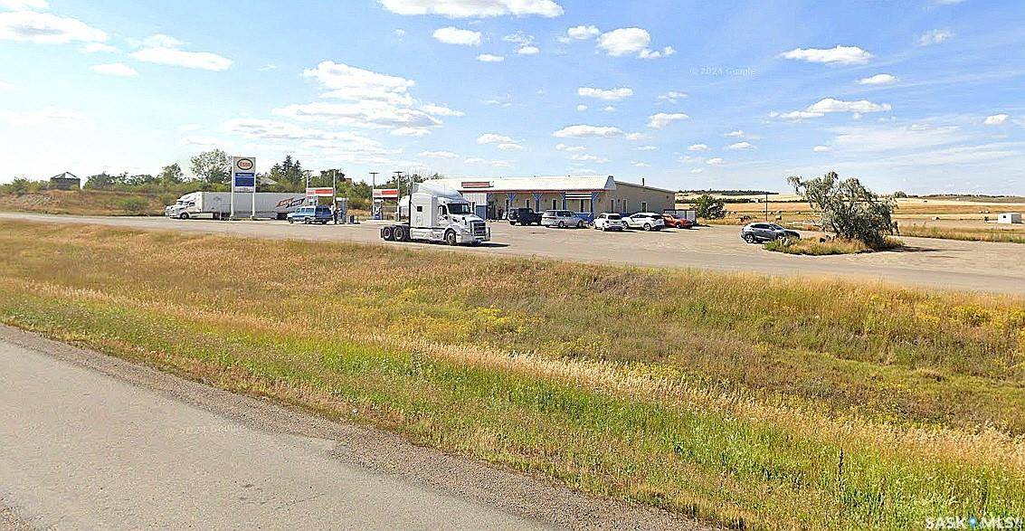 SK-1 1 HIGHWAY W, Gull Lake, SK S0N 1N0
