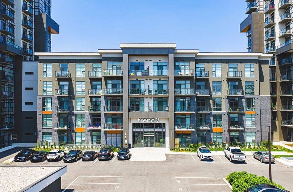 Hamilton, ON L8B 2A5,460 Dundas ST E #703