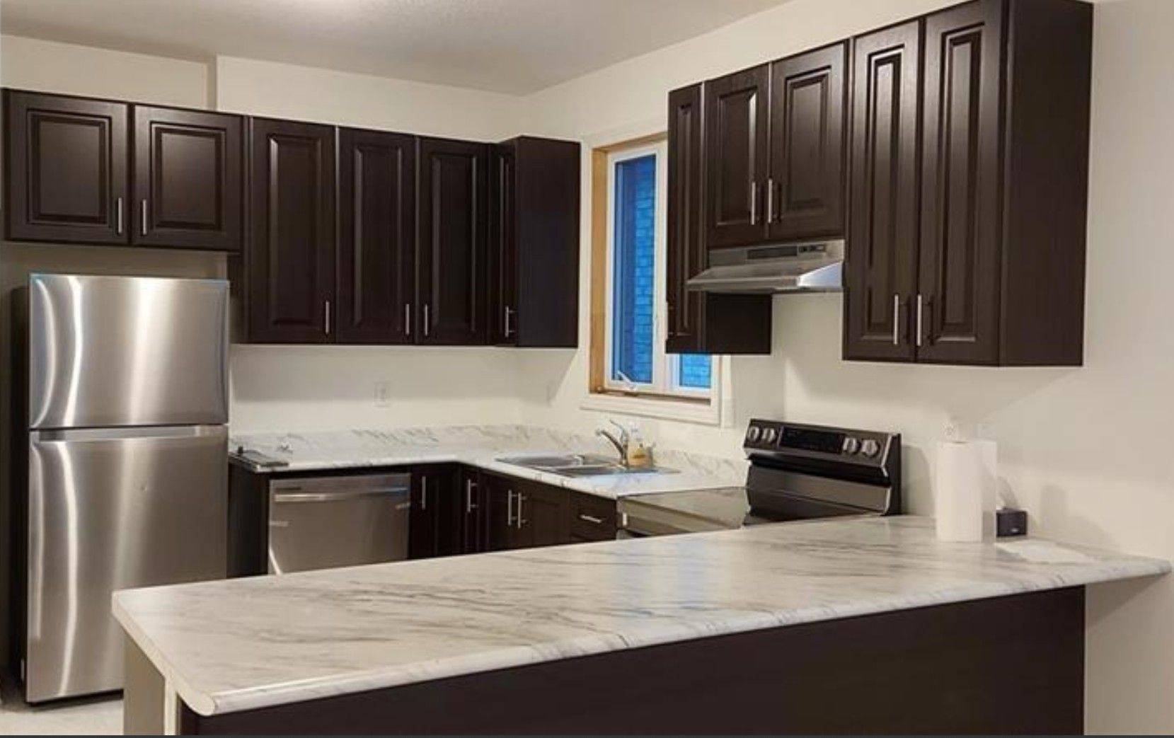 Tillsonburg, ON N4J 0J7,15 Harwood ST