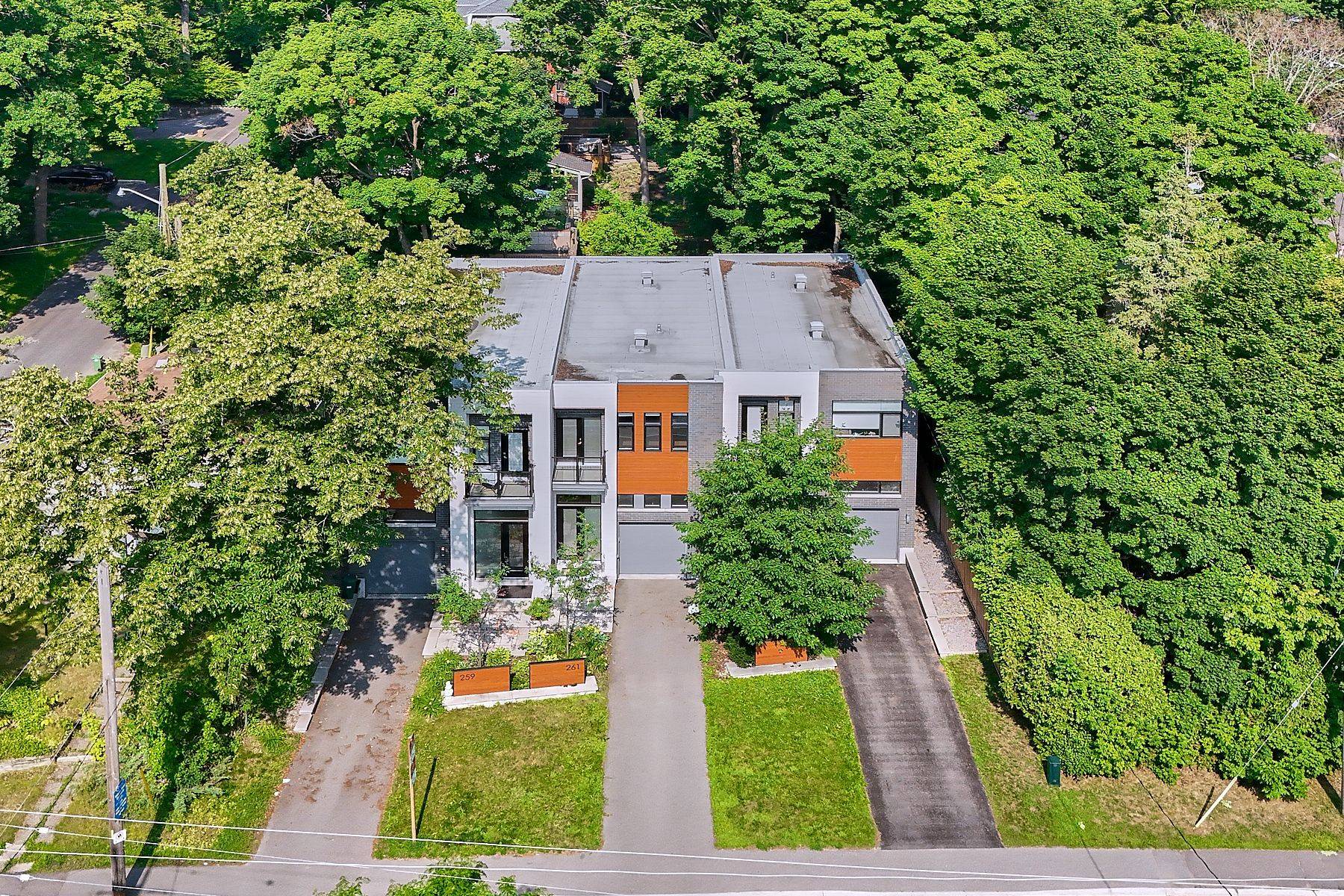 Rockcliffe Park, ON K1M 1K6,261 Beechwood AVE
