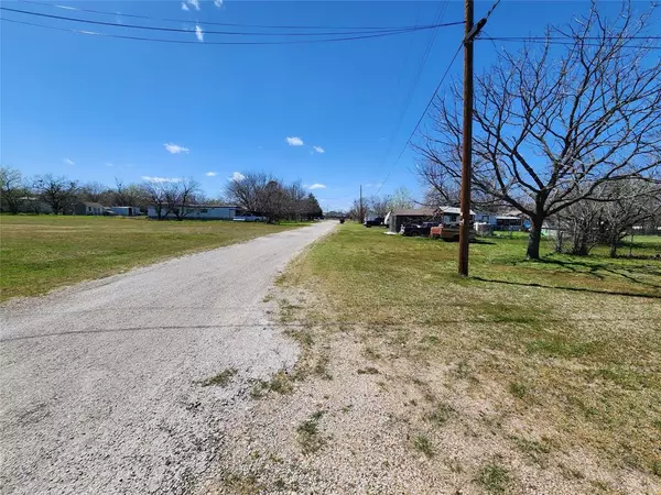 Graford, TX 76449,611 Mckinney Avenue