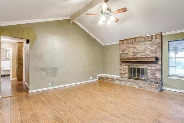 Haltom City, TX 76137,4428 Aspen Way