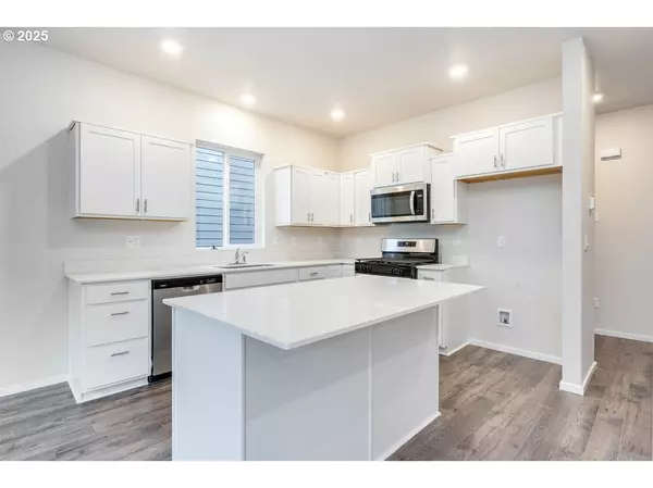 Salem, OR 97301,4928 Columbus AVE