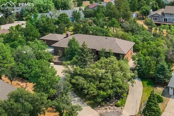 240 Wuthering Heights DR, Colorado Springs, CO 80921
