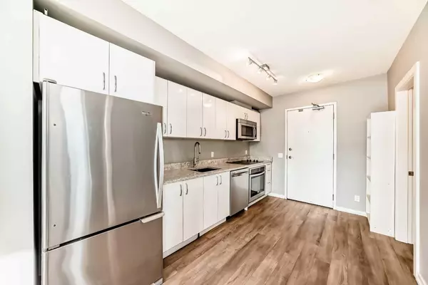 Calgary, AB T2G 1T2,450 8 AVE SE #1101