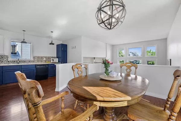 Calgary, AB T3K 3J5,680 Macewan DR NW