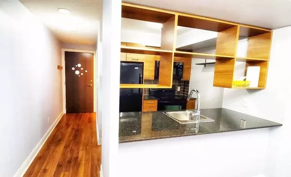 Toronto E07, ON M1S 0L1,135 Village Green SQ #2022