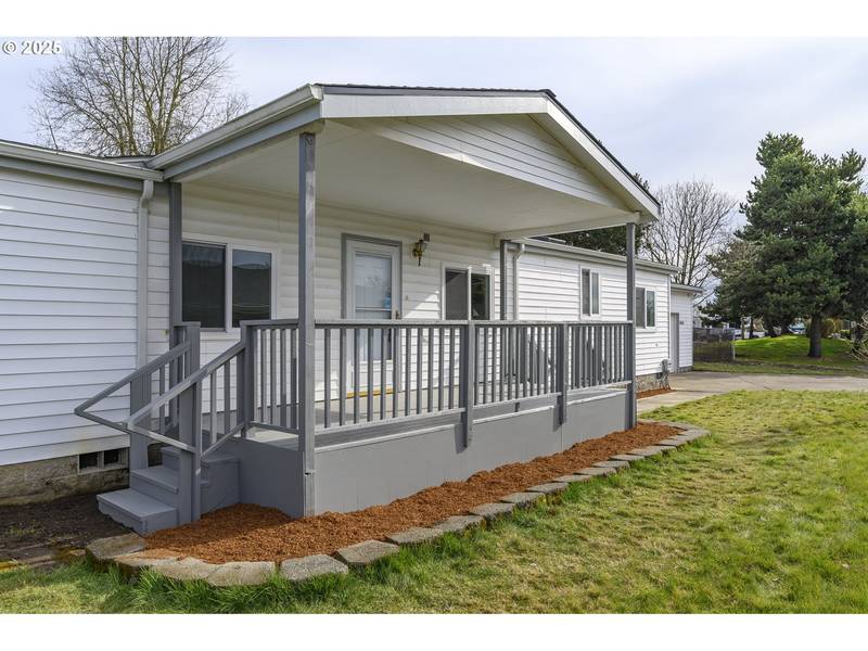 4155 NE THREE MILE LN #164, Mc Minnville, OR 97128